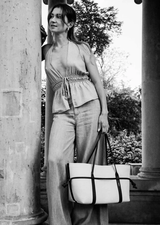 shopper-lotus-white.jpg